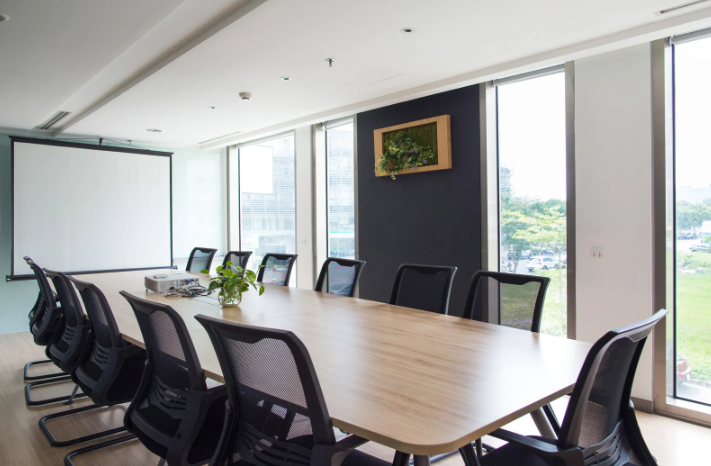 Size It Right: Expert Tips in our Conference Table Buying Guide 2023